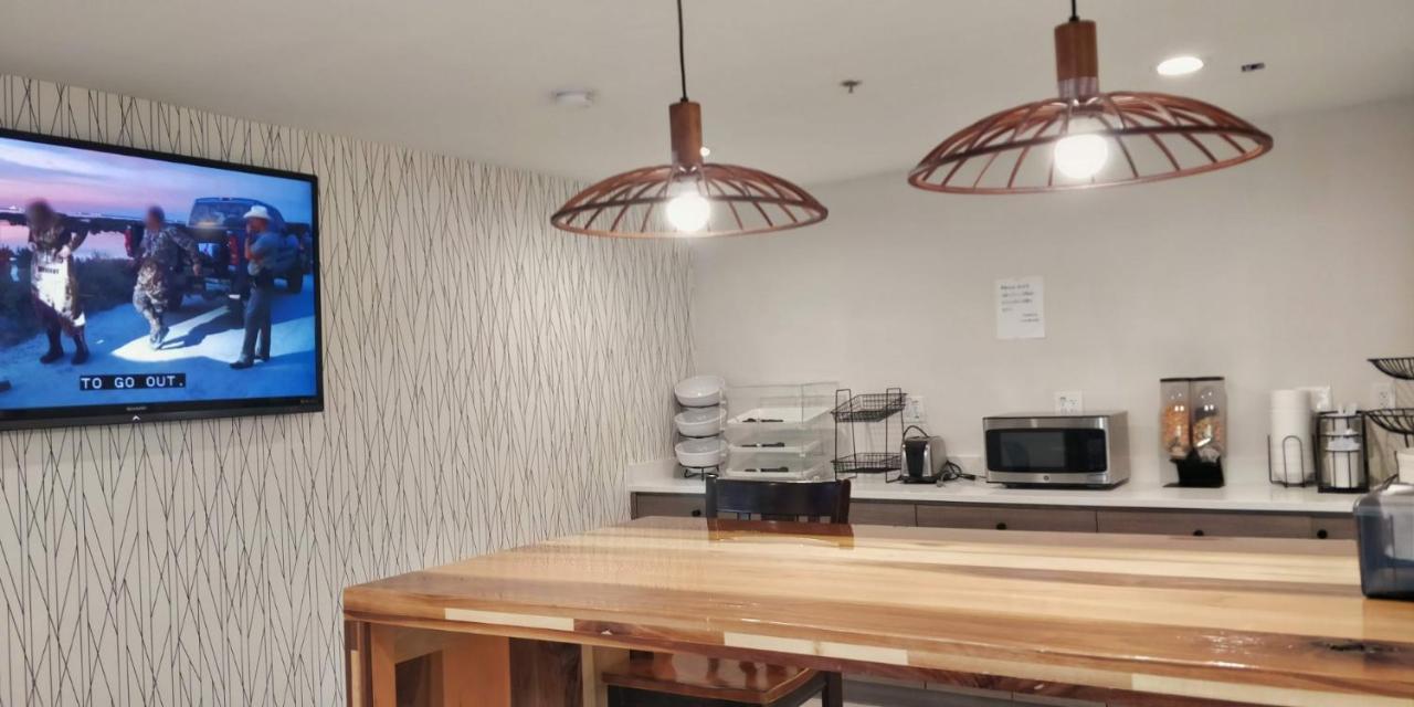 Arya Inn And Suites Irving Zewnętrze zdjęcie