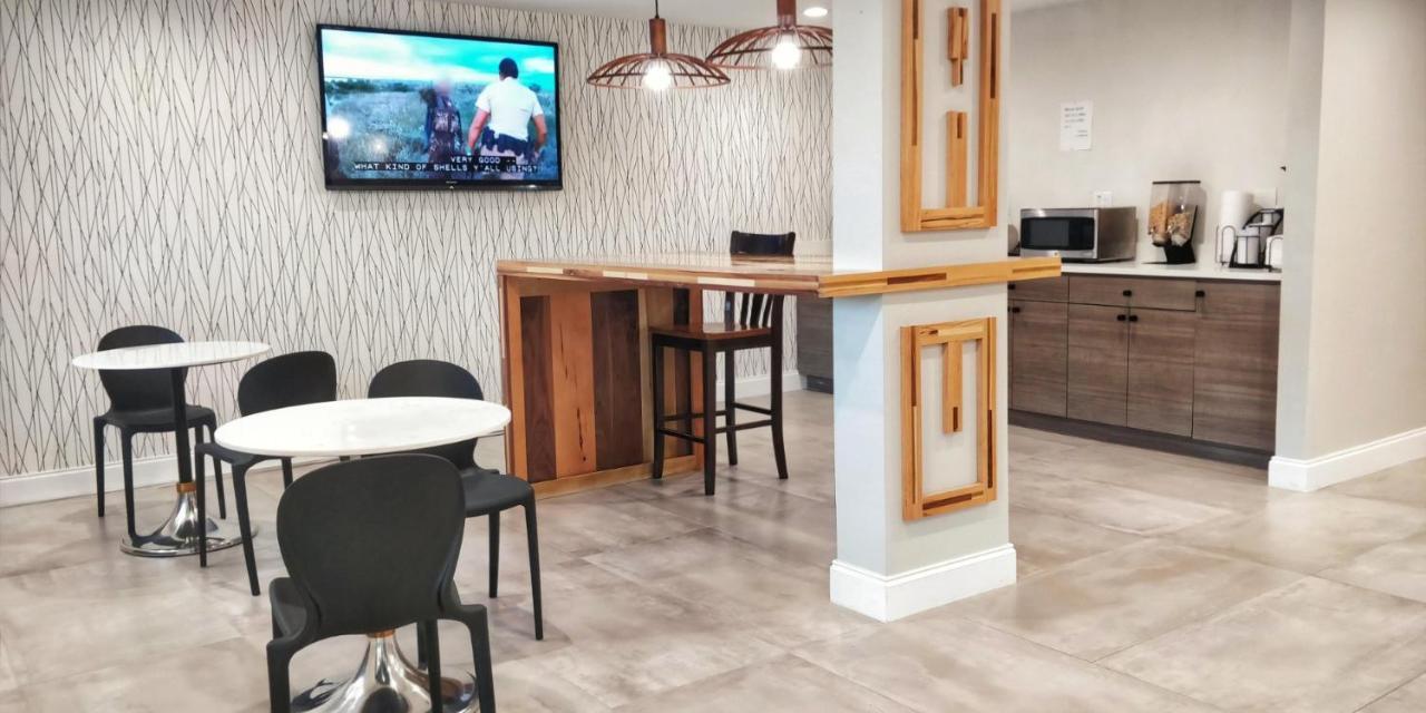 Arya Inn And Suites Irving Zewnętrze zdjęcie