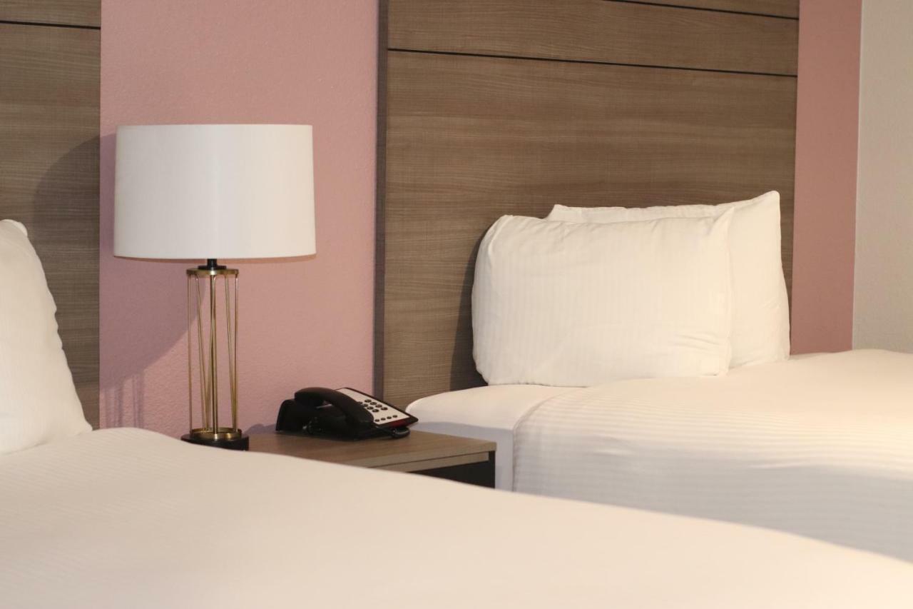 Arya Inn And Suites Irving Zewnętrze zdjęcie