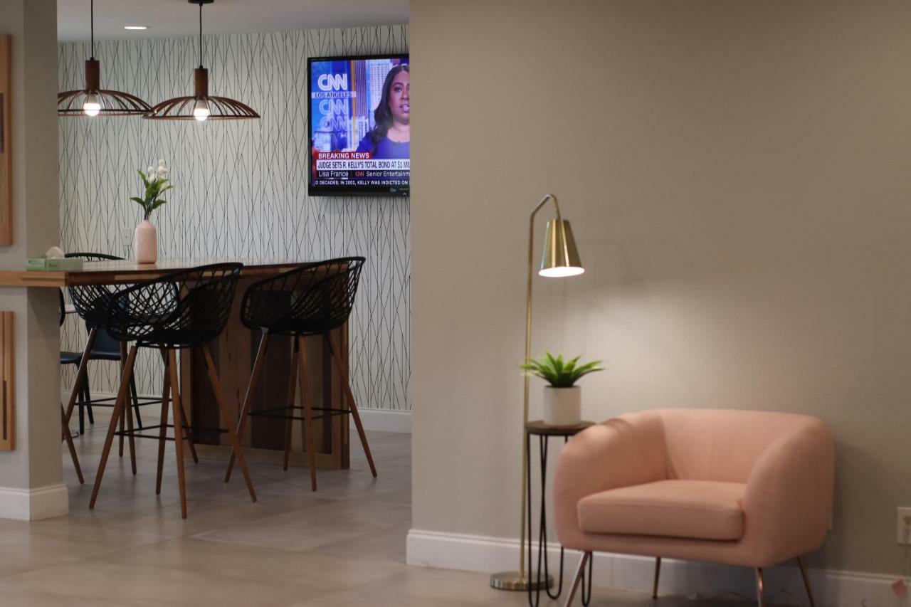 Arya Inn And Suites Irving Zewnętrze zdjęcie